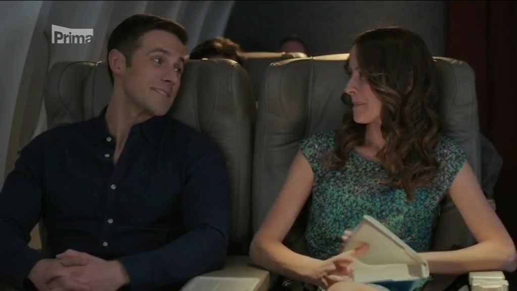 Laska jako z romanu 2015,USA sestřih scén Dylan Bruce a Amy Acker.mkv