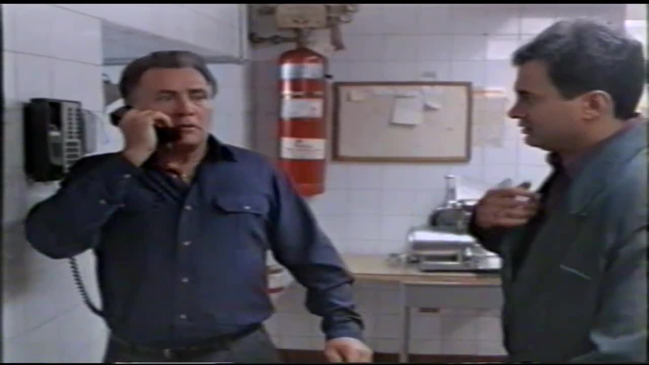 Zásah (James Marshall,Martin Sheen,Alanna Ubach 1994 Komedie Drama) Cz dabing mkv