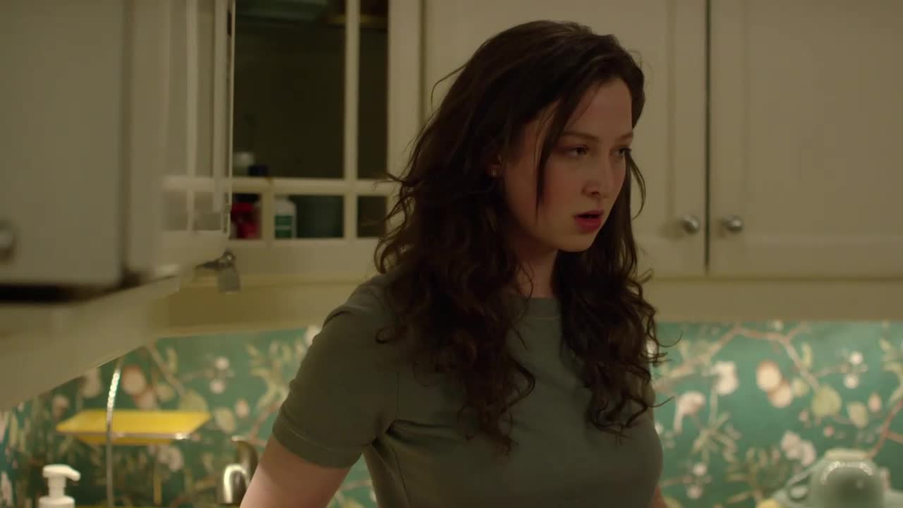 Nebezpečná závislost (Lora Burke,Elizabeth Adams,Kadrian Enyia 2021 Thriller Bdrip 1080p ) Cz dabing avi