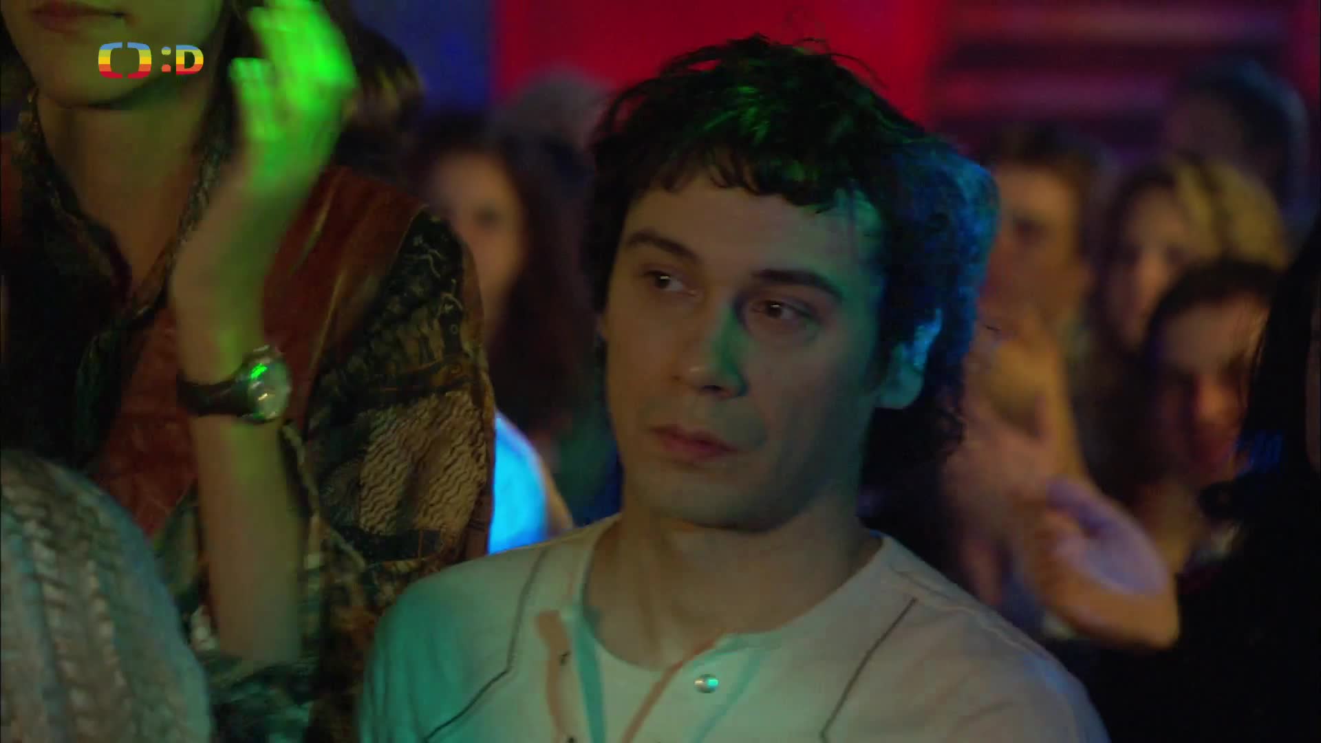 Spackovi v siti casu 08 Zachran se kdo muzes (1080p) mp4