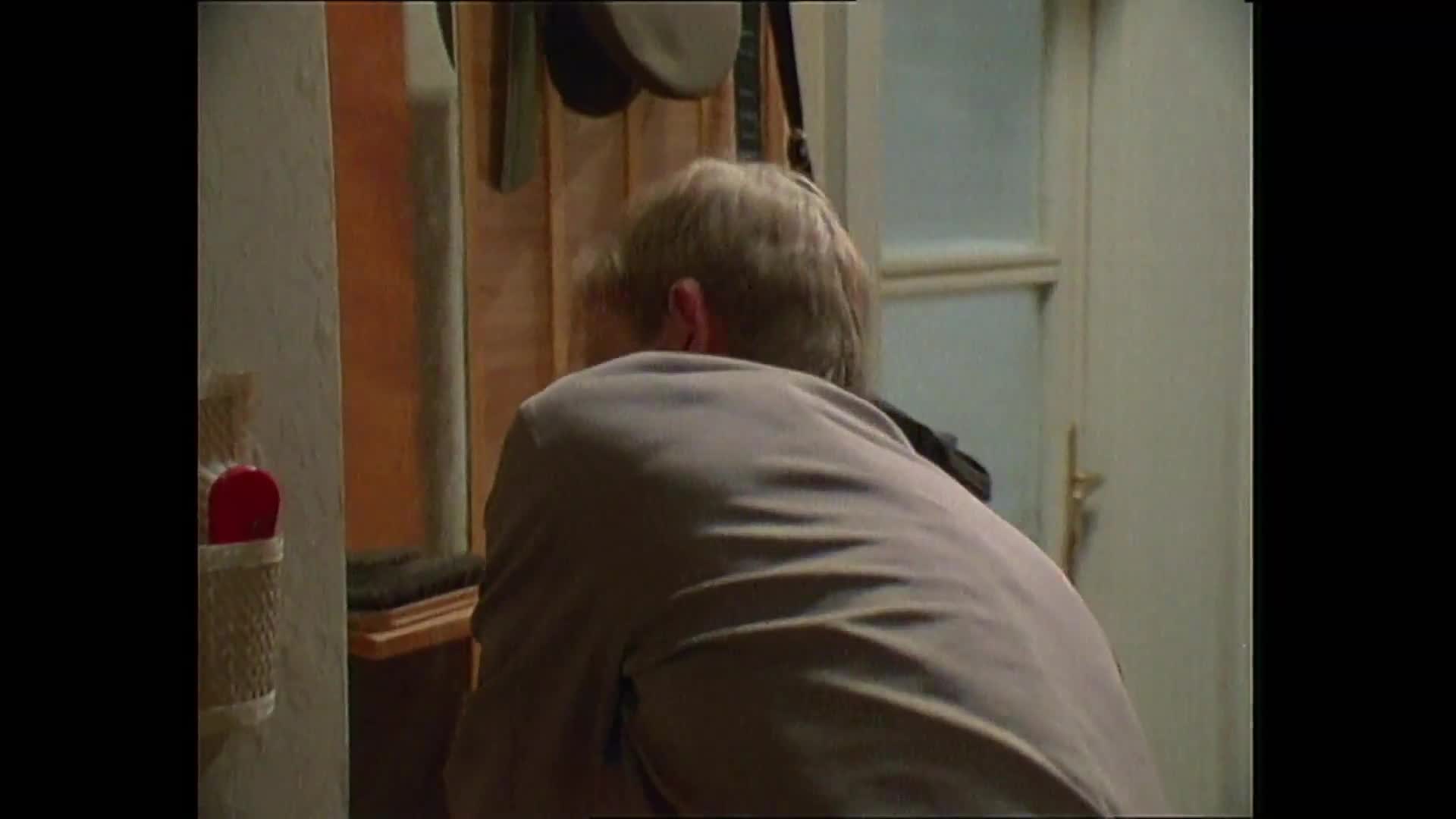 Chlapci a chlapi {1988} E10 Řádná dovolená mkv