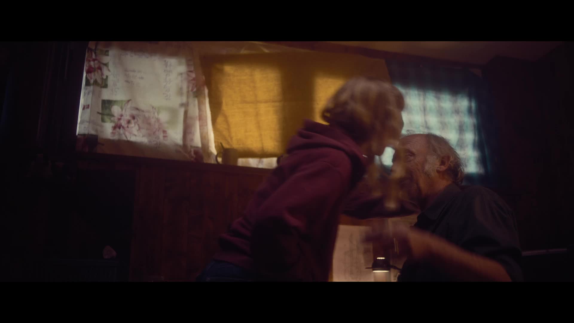 Mezitím na Zemi 2024 CZ dabing HD 1080p mkv