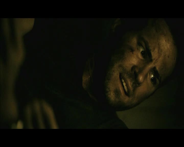 Pohřben zaživa (Ryan Reynolds,Stephen Tobolowsky,Samantha Mathis 2010 Drama Mysteriózní Thriller Bdrip 1080p ) Cz dabing avi
