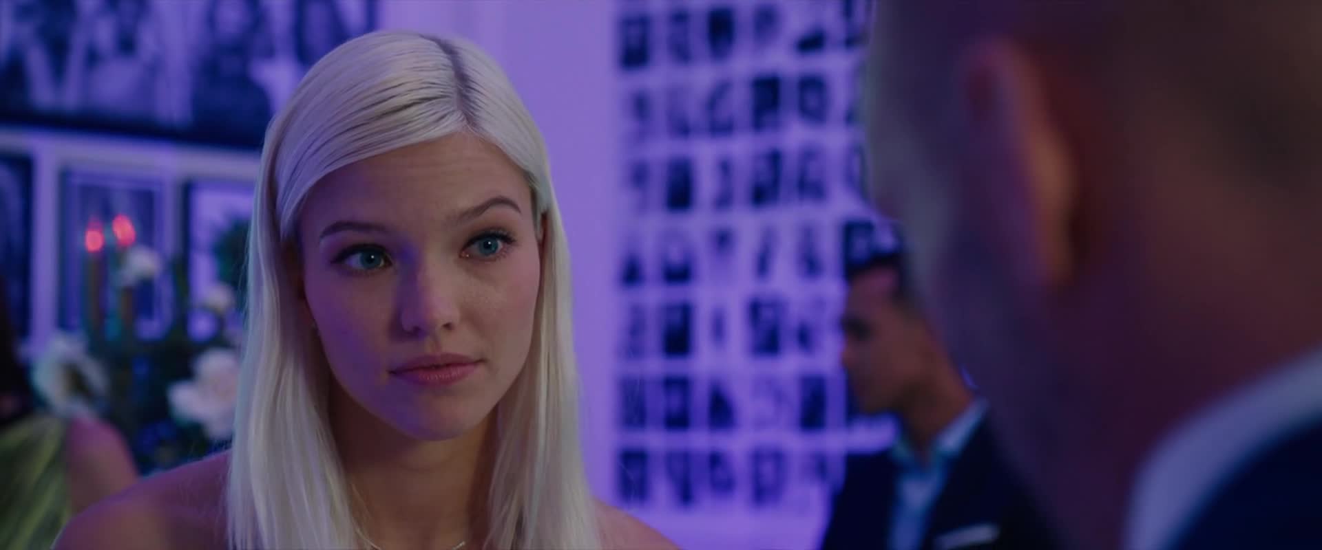 Anna (Sasha Luss,Helen Mirren,Luke Evans,Cillian Murphy 2019 Akční Thriller Bdrip 1080p ) en Cz+Sk dabing+cz sk titulky+forced title mkv