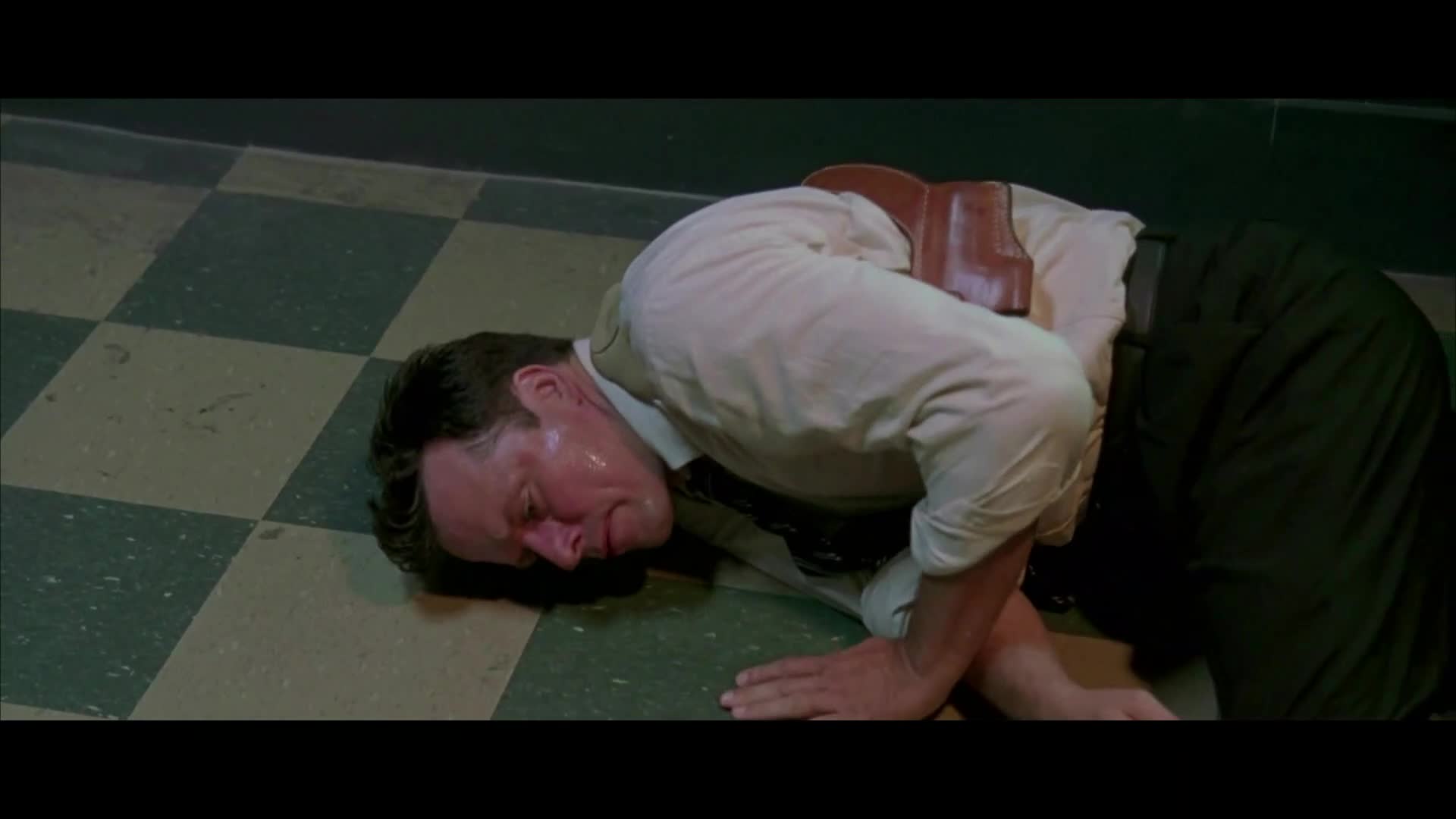 Pravidla boje (Val Kilmer, Tia Texada, Johnny Messner 2004 Thriller Krimi Drama Mysteriózní 1080p ) Cz+Sk dabing mkv
