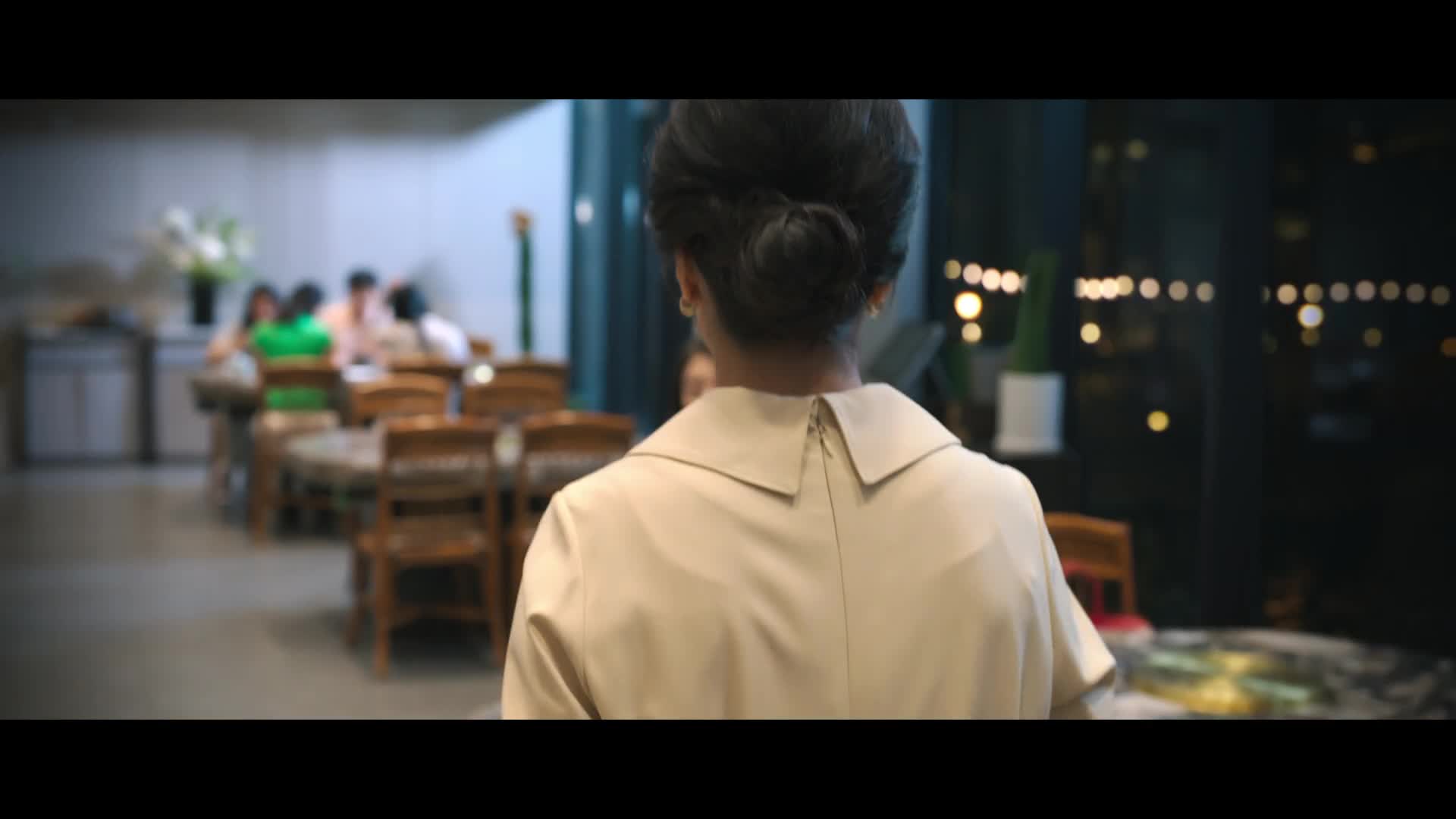 Džine, něco si přej S01E01 {2025} komedie, fantasy, romantický AAC 5 1 1080p CZ dabing mkv
