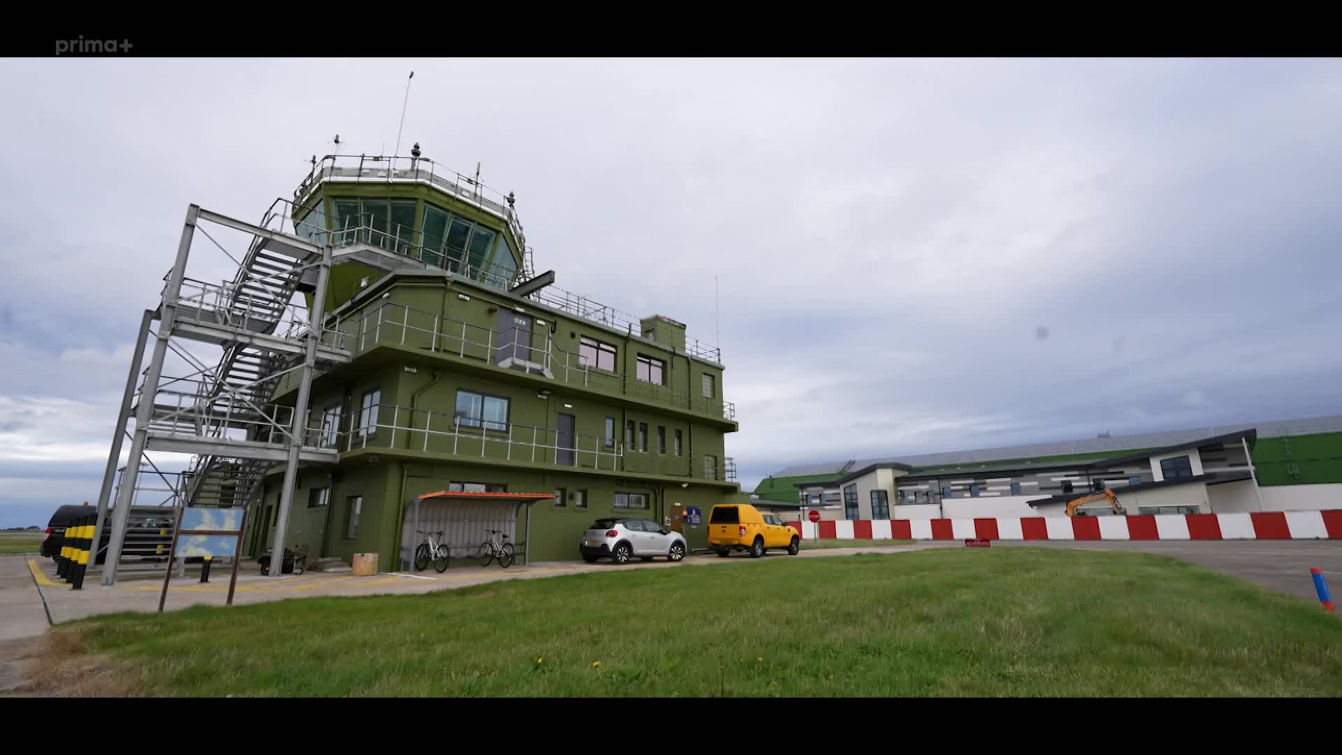 Top Guns: Uvnitř RAF S01E02 Bojové nasazení mkv