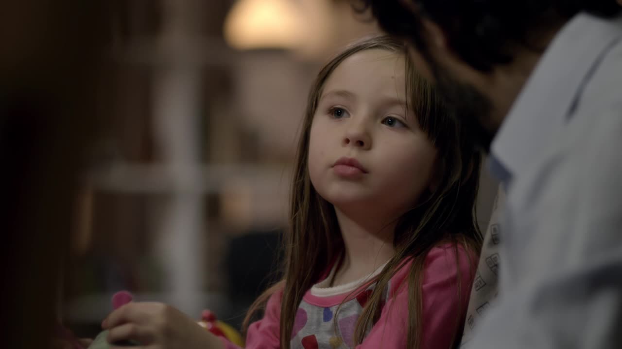 Bronzová zahrada S01E01 08 2017 CZ dab 720p Muž v zahradě mkv