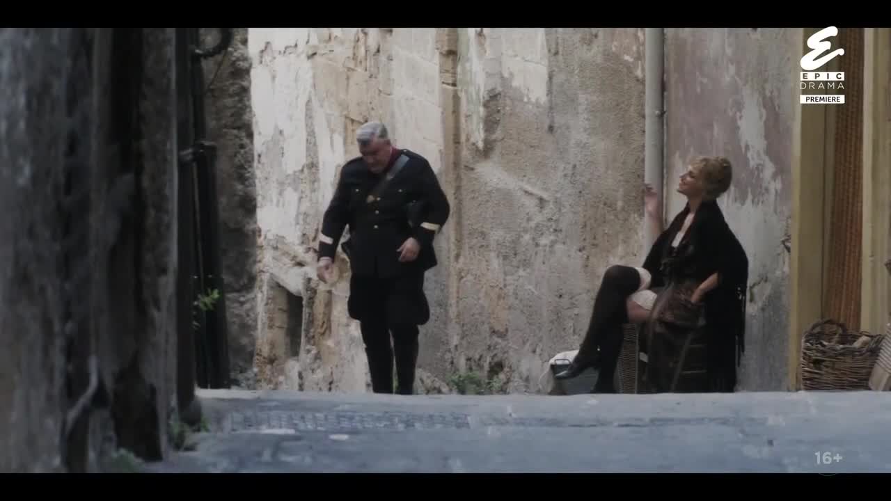 Komisař Ricciardi S02E03 04 2023 CZ dab 720p Bezejmenná serenáda mp4