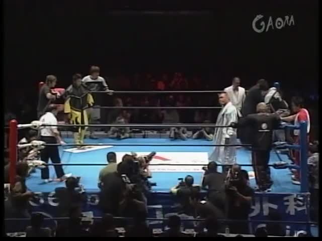 Toshiaki Kawada vs Hiroyoshi Tenzan (05 12 2004) mp4