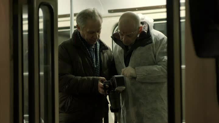 Vraždy v kruhu 07 Ve jménu otce1 avi