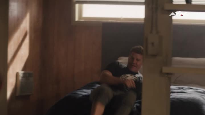 Tým Seal S04E07 Krytí akce (CZdab) avi