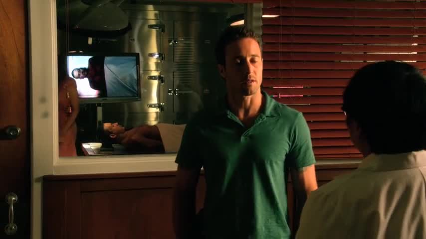 Hawaii Five 0 S02E03 Hrdina CZ mkv