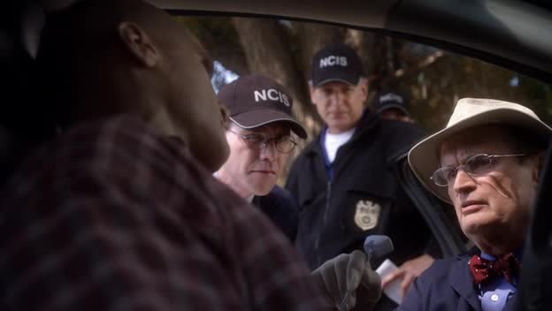 NCIS s07e05 Zásady vedení avi