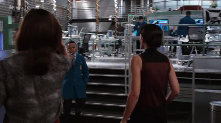 Sběratelé kostí 12x08 Mrtvá v moři avi