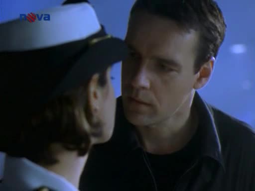 JAG 03x19 kissing scene líbací scéna.avi