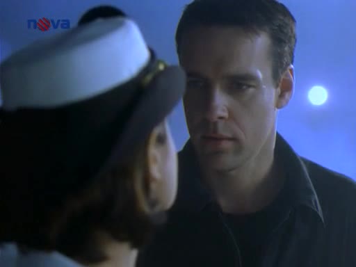 JAG 03x19 kissing scene líbací scéna.avi
