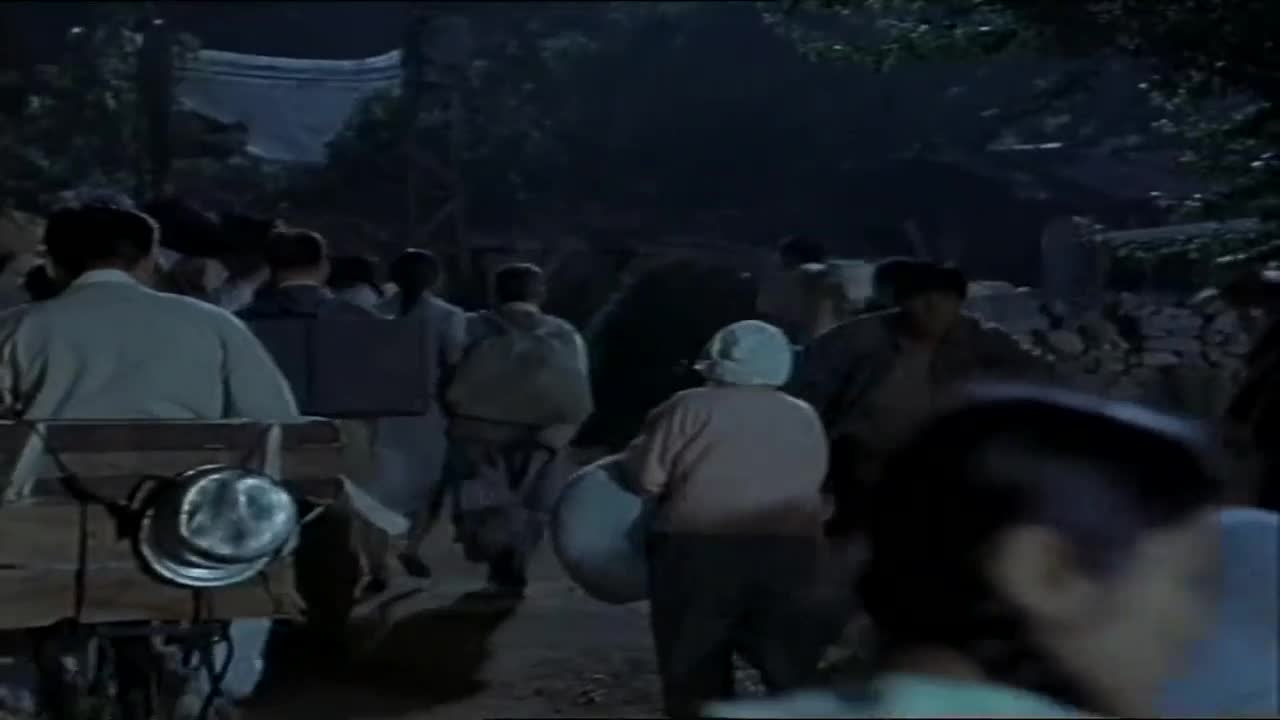 Pouta války (Dong gun Jang,Bin Won,Eun joo Lee,Hyeong jin Kong 2004 Akční Drama Válečný Bdrip 1080p ) Cz dabing mp4