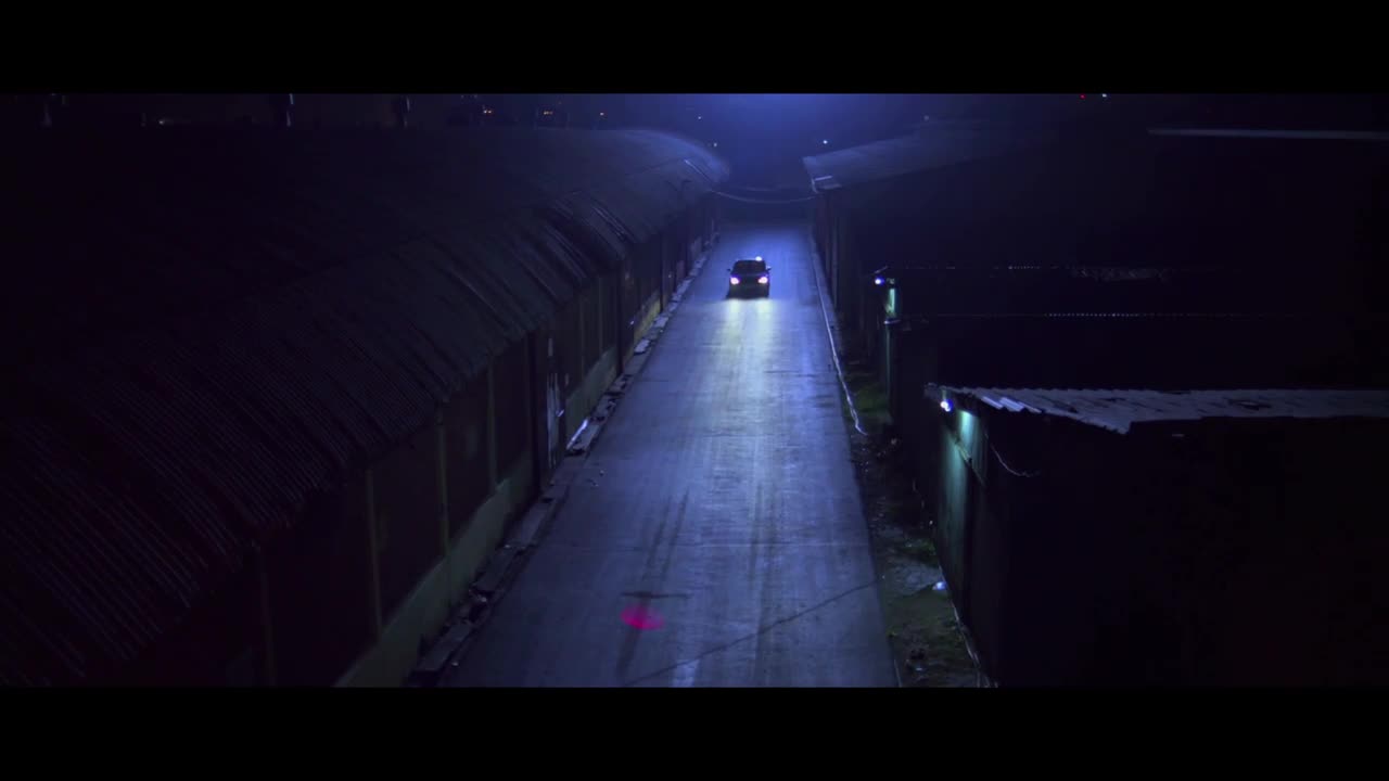 Bílý Elephant (Djimon Hounsou,Kevin Bacon,Jirantanin Pitakporntrakul 2011 Akční Thriller Krimi Bdrip 1080p ) Cz dabing mkv
