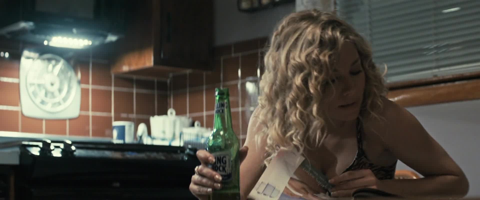 Americka zena 2018 novinka CZ dabing Full HD 1080p Pucci film mp4