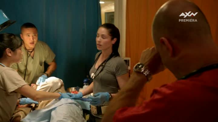 Combat Hospital Válečná nemocnice S01E09 Shifting Sands (2011) drama válečný czdab avi