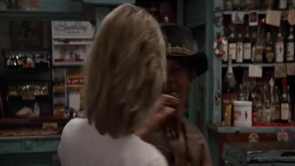 Krokodýl Dundee 1 (Paul Hogan, Linda Kozlowski, John Meillon 1986 Komedie Akční Dobrodružný Romantický 1080p ) Cz dabing mp4