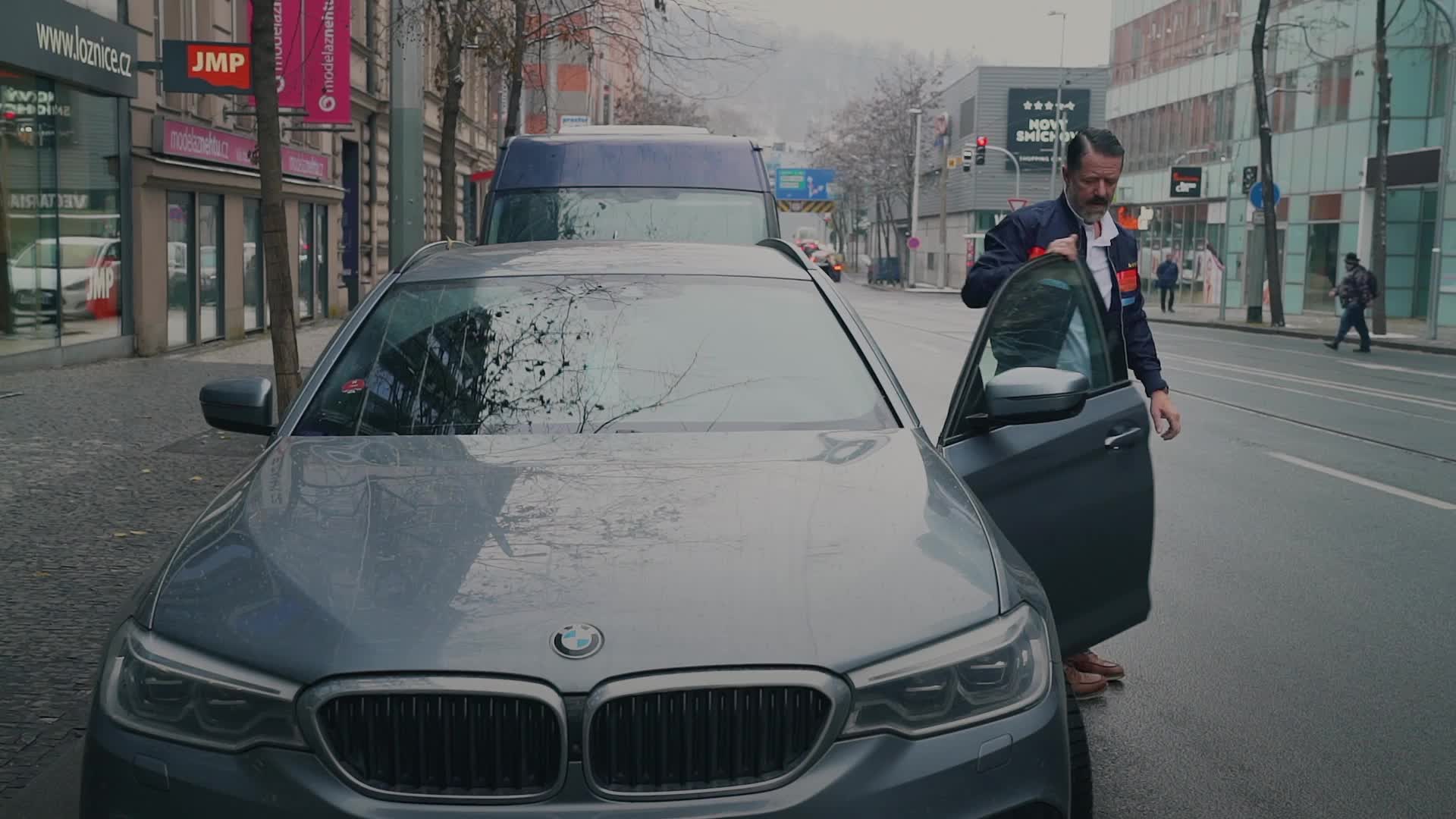 Lajna Bonusy S00E12 23 2019 CZ dab 1080p Událost sezóny je tady Hrouzek se upsal Seznamu! mp4