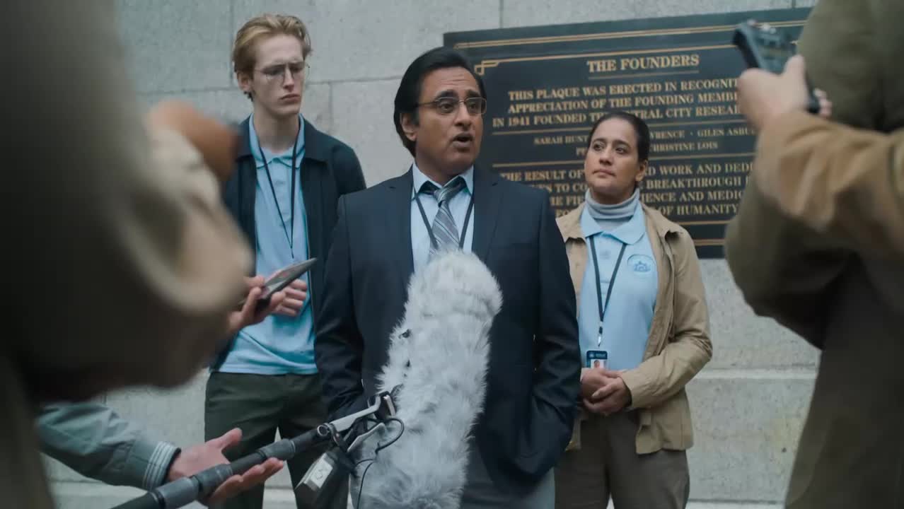 Flash (Ezra Miller, Michael Keaton, Ben Affleck 2023 Akční Dobrodružný Fantasy Sci Fi Bdrip 1080p ) Sk dabing mkv