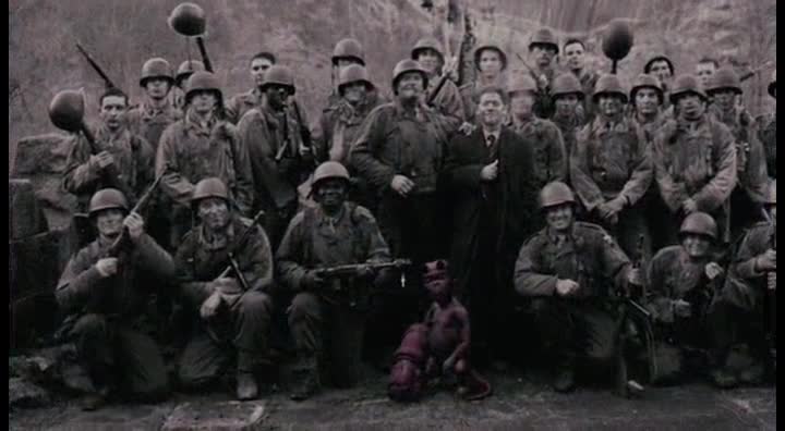 Hellboy =2004,,, CZ avi