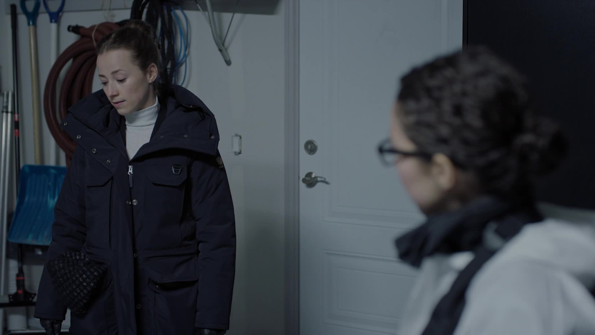 Cardinal S04E04 06 2020 CZ dab 1080p Než přijde noc Neil mkv