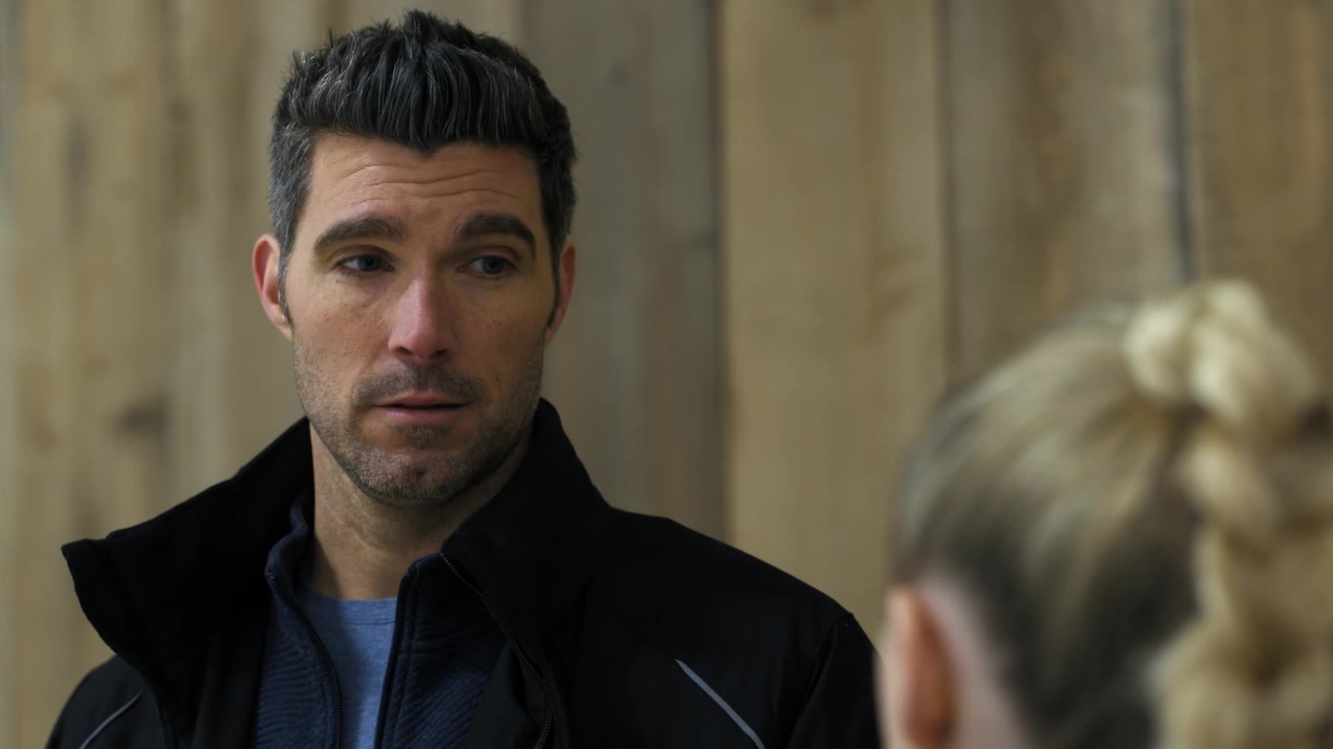 Na hraně S01E01 {2026} drama, romantický AAC 5 1 1080p CZ dabing mkv