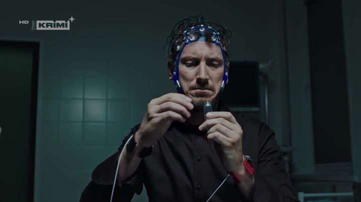 Vůně zločinu S04E07 Alergická reakce mp4