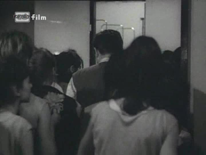 U telefonu Martin 1966 avi