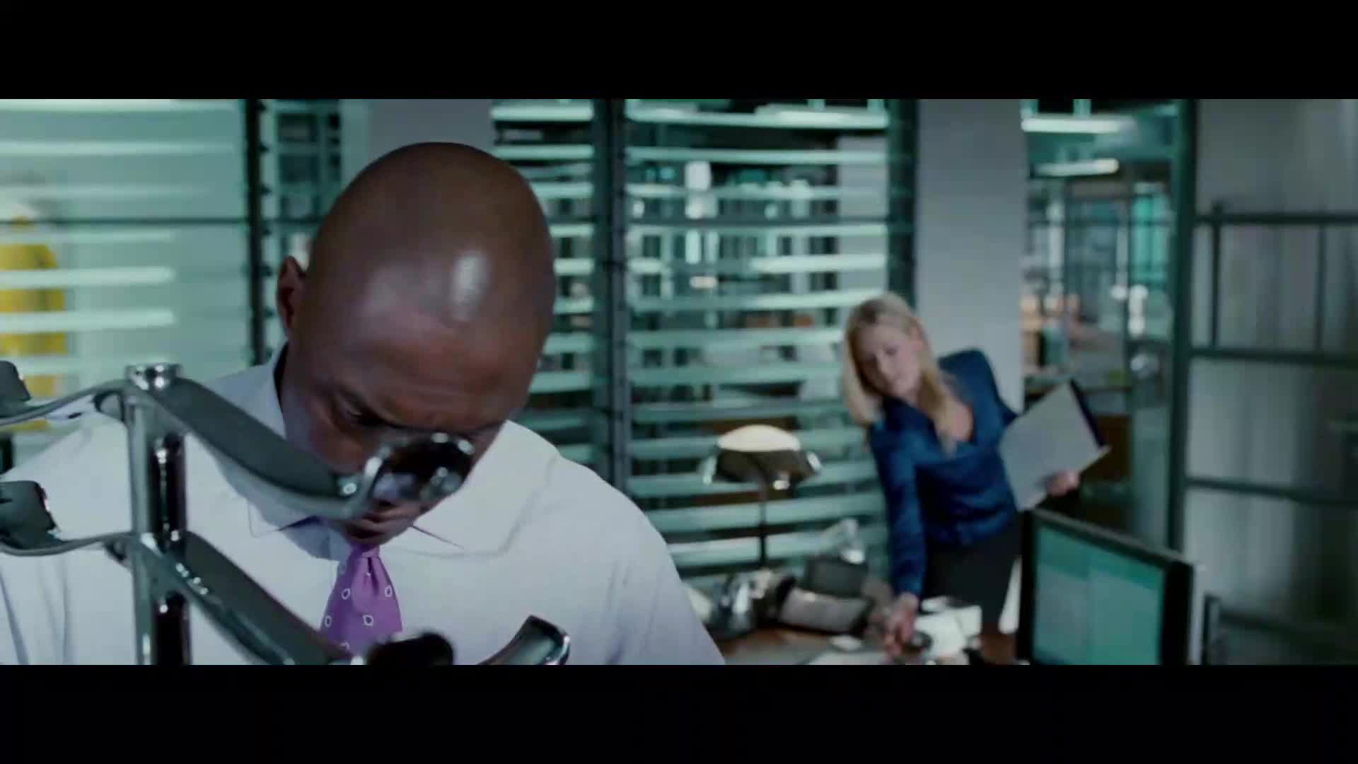 Posedlá (Idris Elba,Ali Larter,Beyoncé,Jerry O'Connell 2009 Drama Thriller 1080p ) Cz+Sk dabing avi