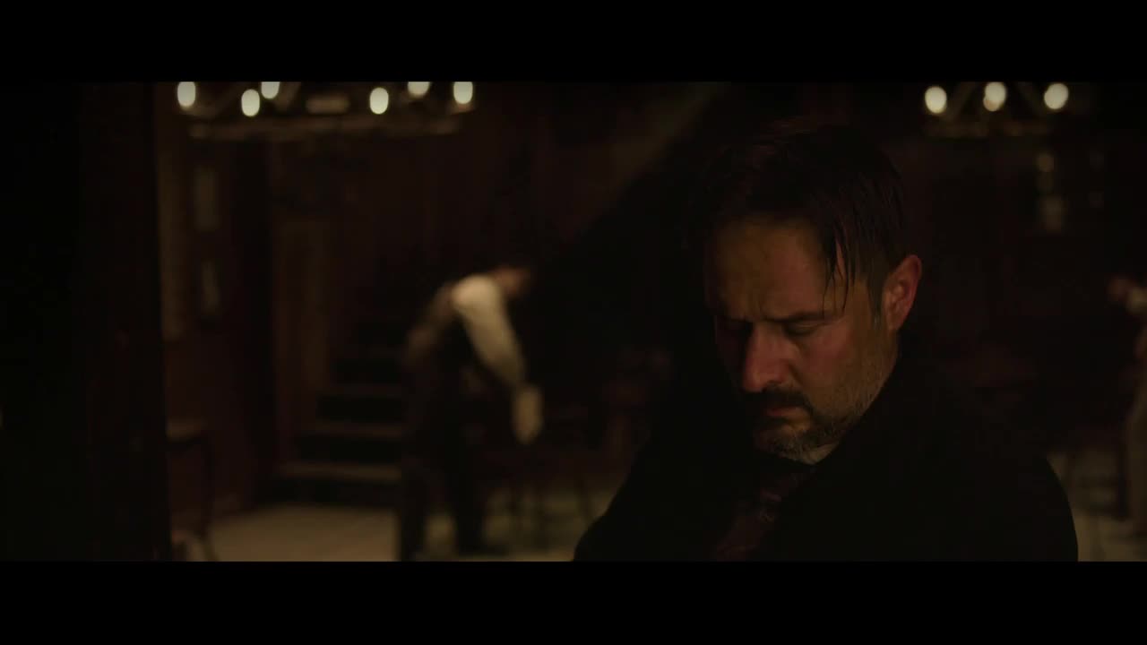 Kosti a skalp (Kurt Russell,Patrick Wilson,Matthew Fox 2015 Western Drama Horor Bdrip 1080p ) en+Cz dabing avi