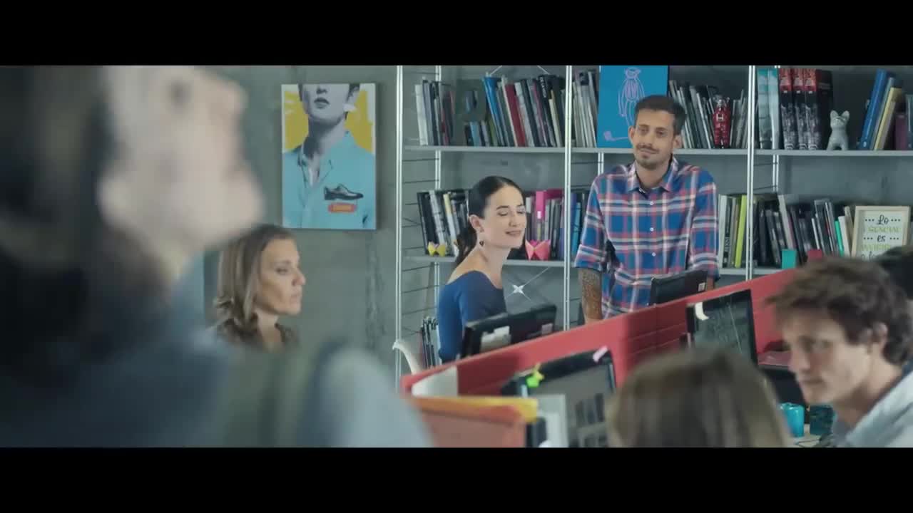 Úplně šílená Re loca (2018)(CZ) 720p mp4