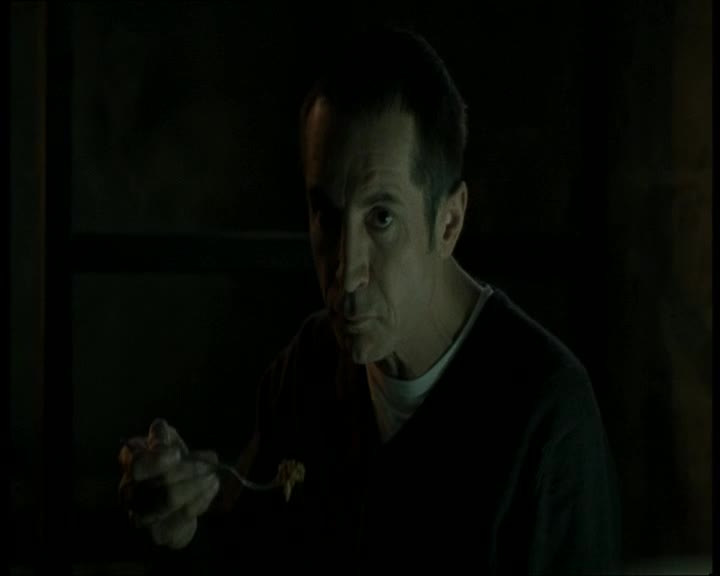Znamení ve zdi (Gérald Laroche,Clovis Cornillac,Philippe Laudenbach 2002 Fantasy Horor Mysteriózní Bdrip 1080p ) Cz dabing avi