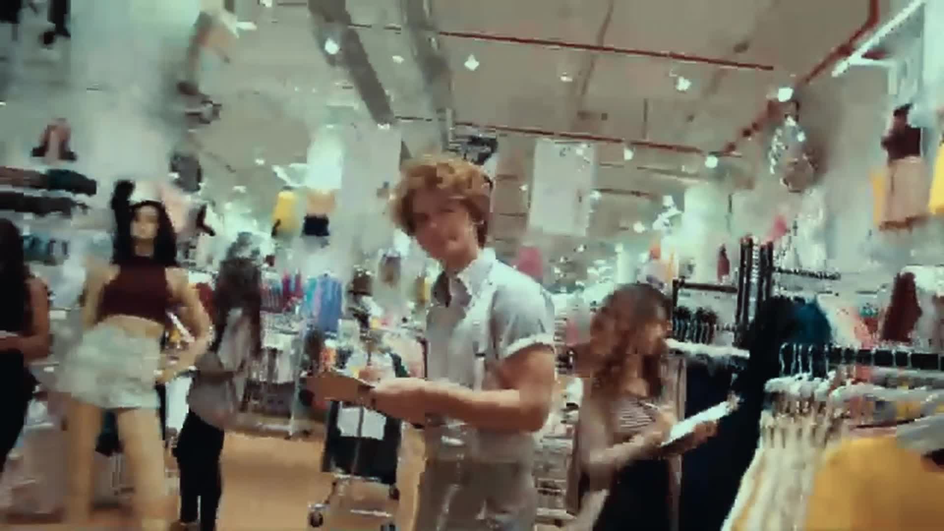 Totální provar American Apparel 2025 DOCU CZ dabing 1080p mp4