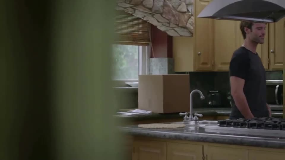 Nájemník (Brittany Underwood,Jacob Taylor,Kristos Andrews 2021 Thriller HD Bdrip 1080p ) Cz dabing mp4