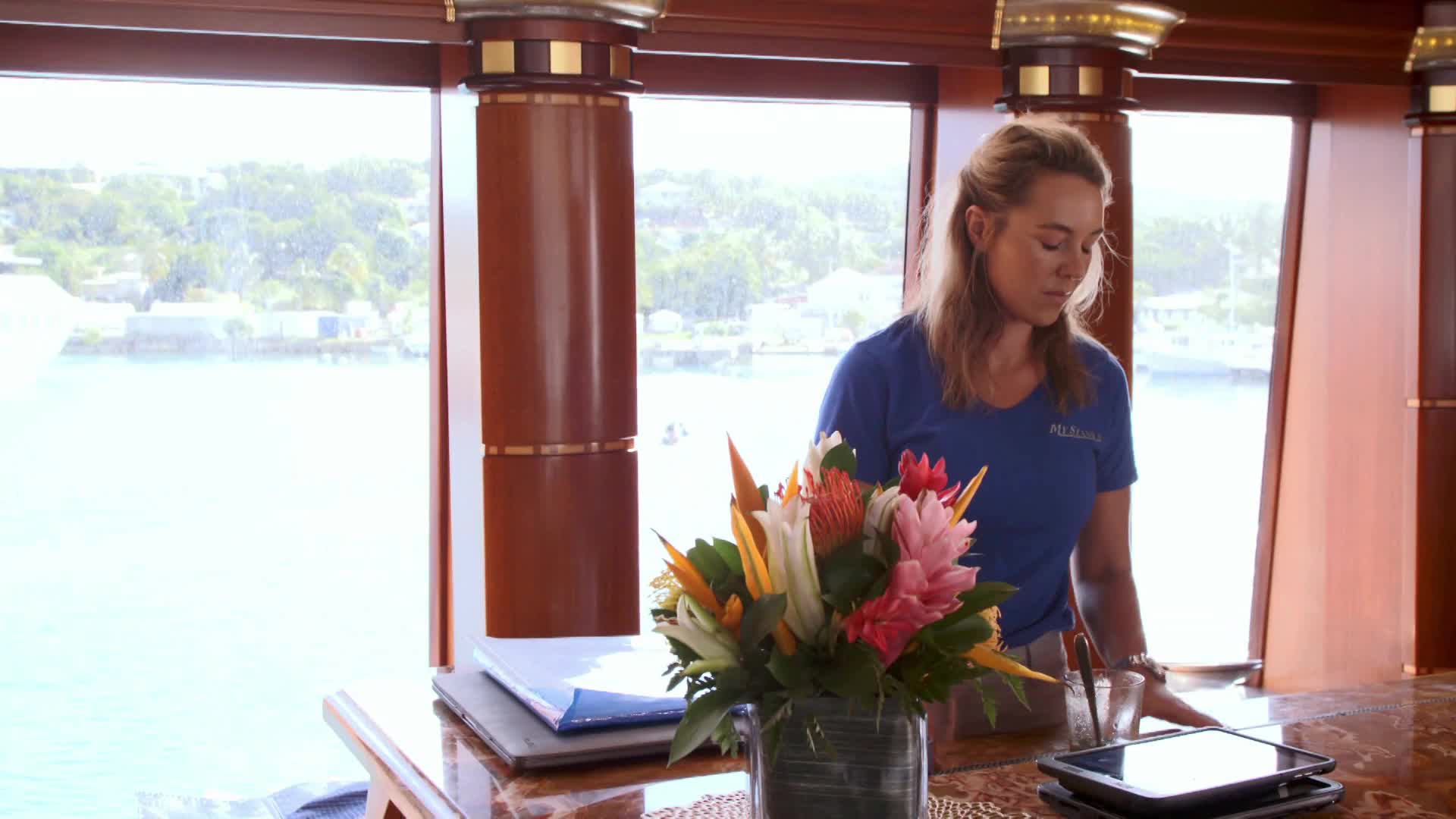 Život na jachtě S08E10 17 2020 CZ dab 1080p Žhavé vlny mp4