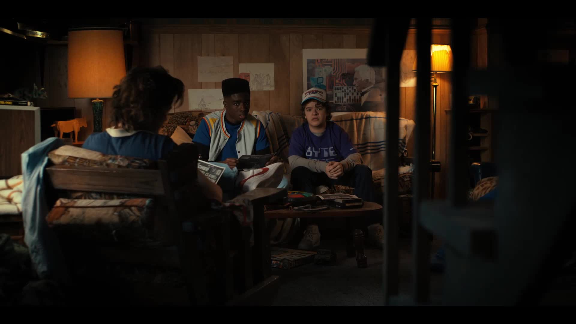 Stranger Things S04E04 09 2022 CZ dab Kapitola čtvrtá Drahý Billy mp4