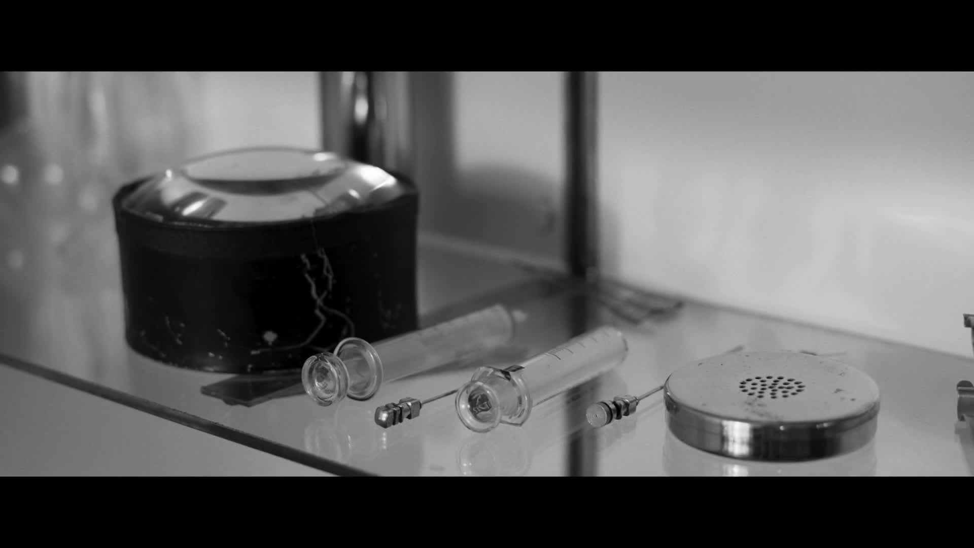 Deníky blízkosti 2021 CZ dab 1080p mkv