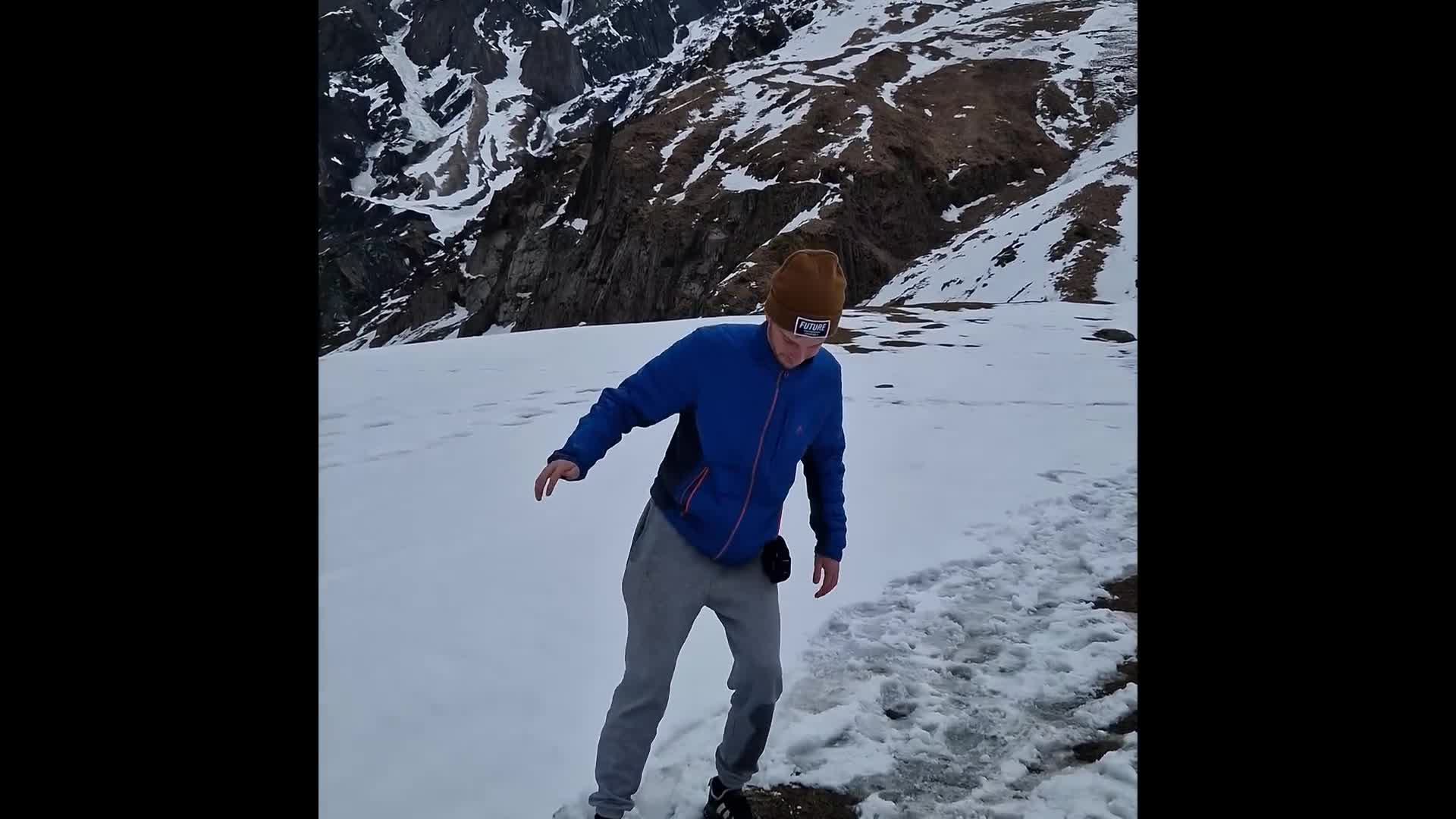 Nadoraz OJMJAKON S01E26 27 2024 SK dab 1080p Feliciou cez hornaté Gruzínsko z posledných síl mp4