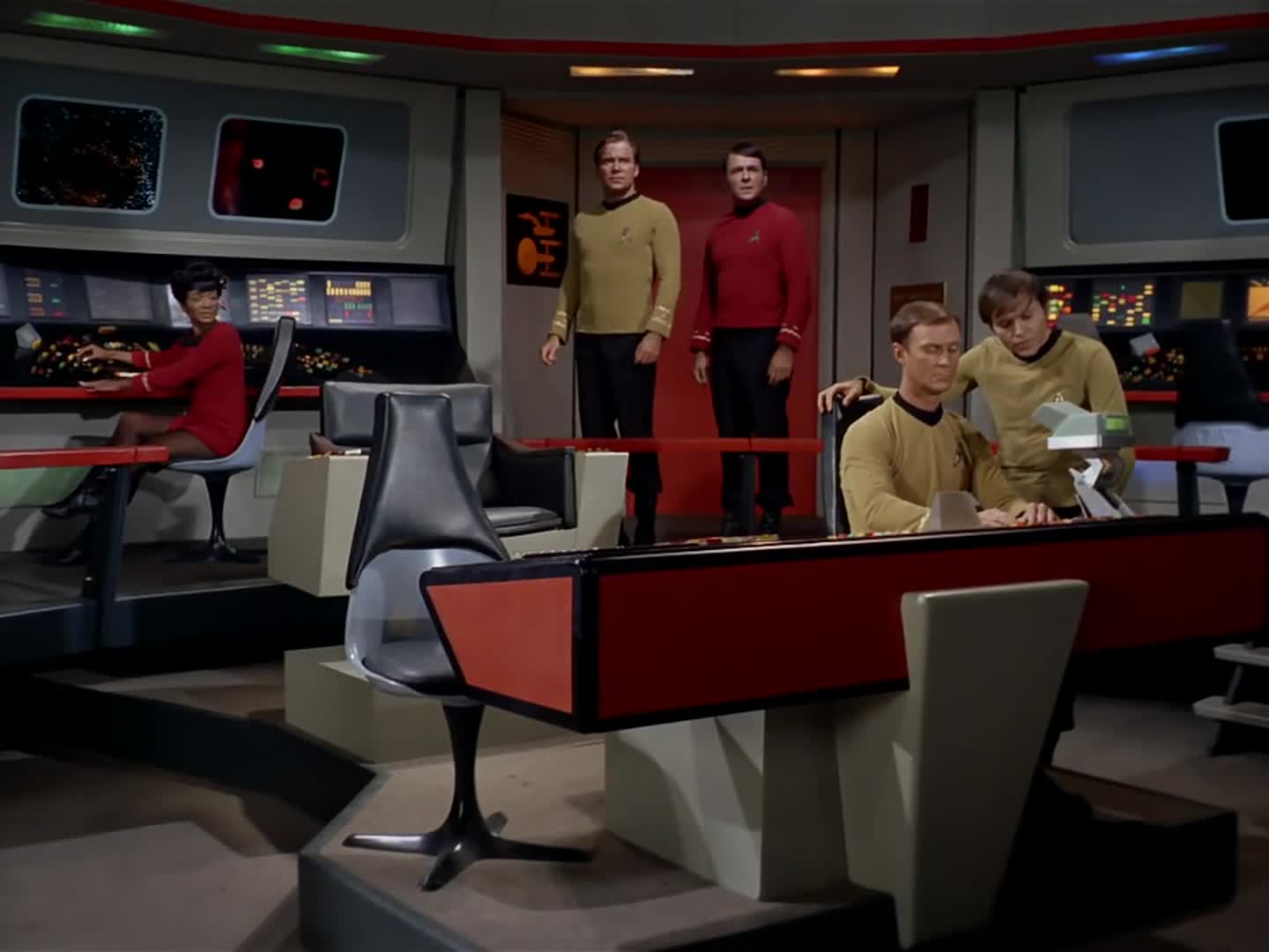 Startrek The Original Series S2E19 Malá soukromá válka Cz En (A Private Little War Cz En tit) mkv