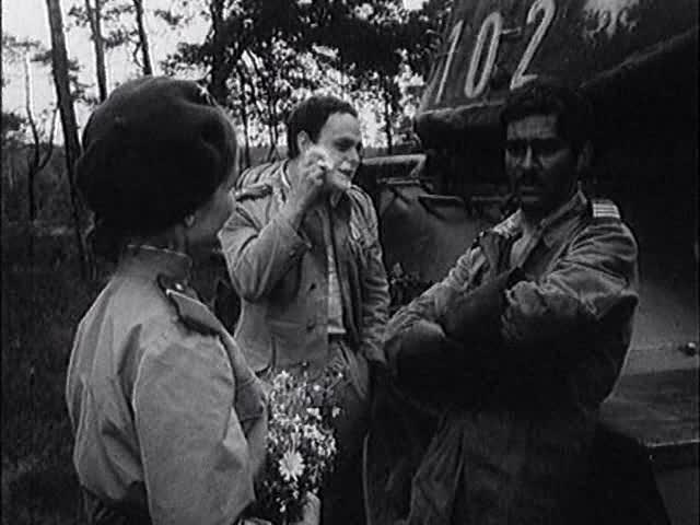 Čtyři z tanku a pes 05 Rudý, med a kříže avi