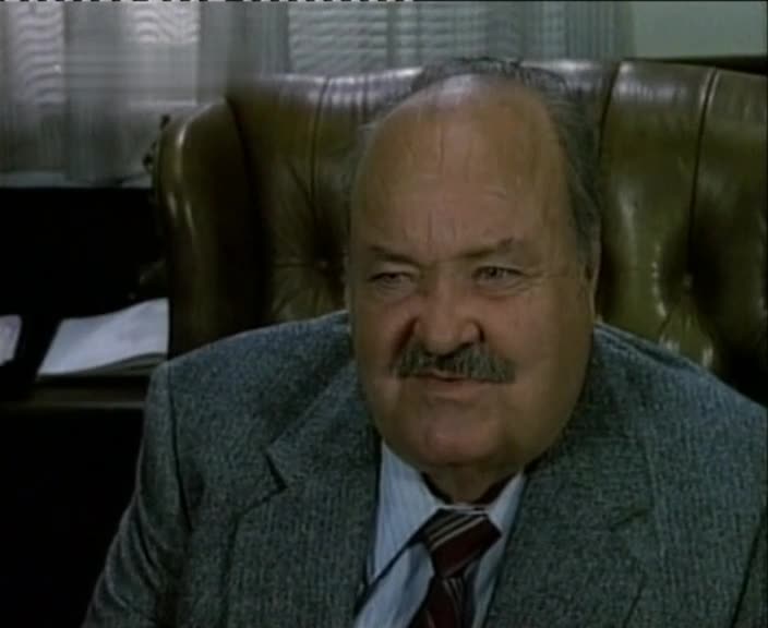 00Jake a Tlusťoch s04e07 Víc než víš mp4