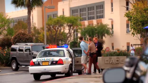 Kriminálka Miami 09x20 Spolubydlící avi