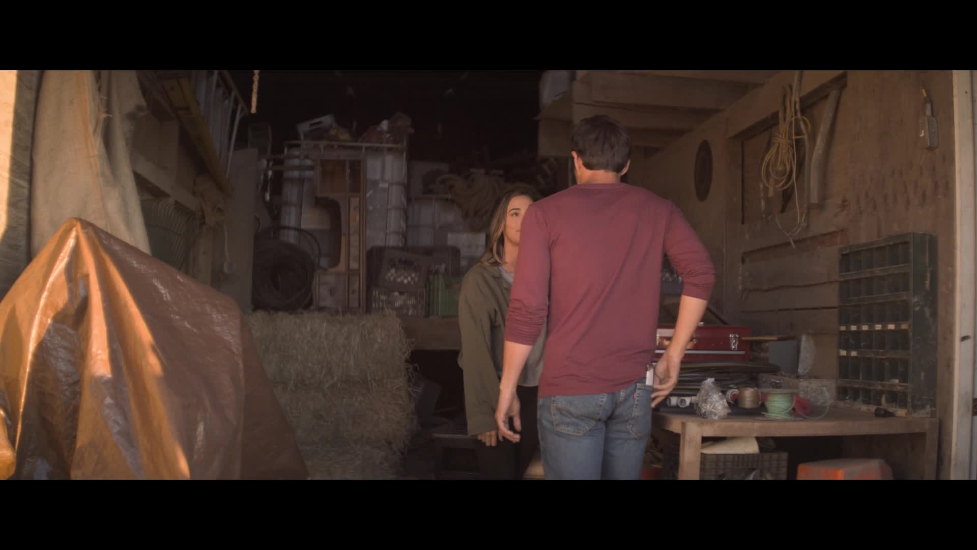 Kalifornské Vánoce A California Christmas 2020 WEBRip CZ EN 5 1 1080p sestřih romantických scén Josh a Lauren Swickard.mkv
