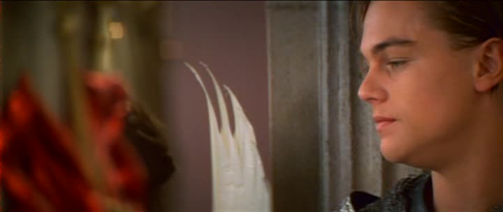 Romeo a Julie 1996 DVDRip XviD CZ sestřih Romeo a Julie se zamilují (Leonardo DiCaprio a Claire Danes).avi