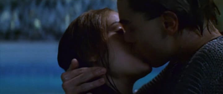 Romeo a Julie 1996 DVDRip XviD CZ sestřih Romeo a Julie se zamilují (Leonardo DiCaprio a Claire Danes).avi